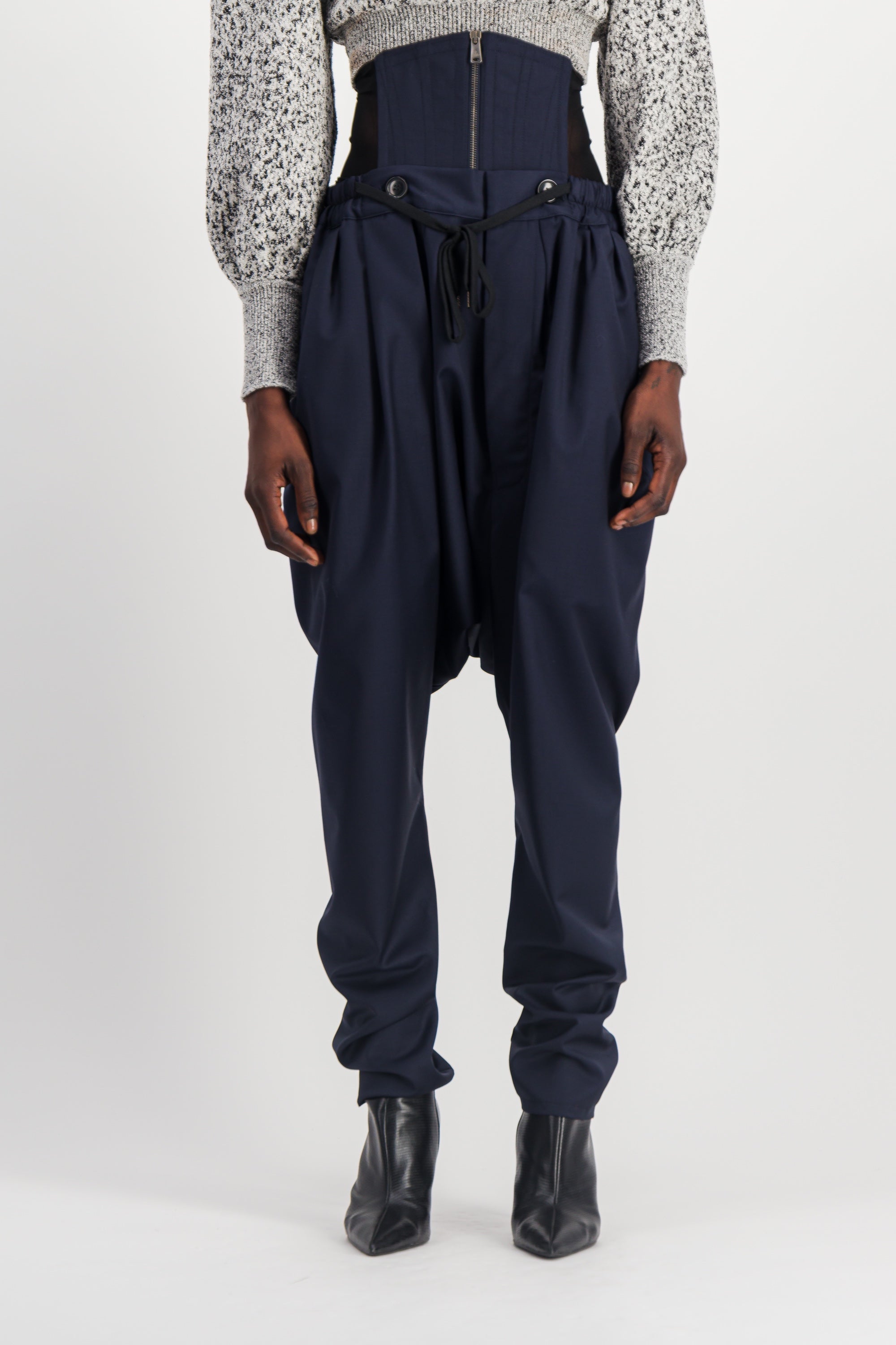 パンツ Vivienne Westwood Sarouel pants Vivienne Westwood – Sarouel pants with integrated corset – Renaisa